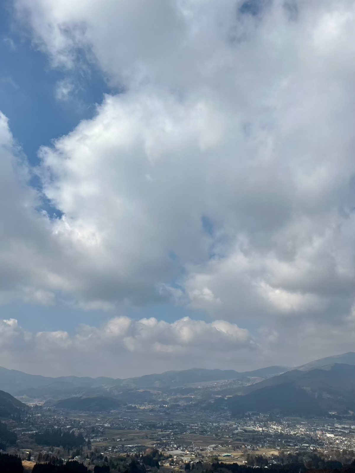 狭霧台から見た由布院盆地